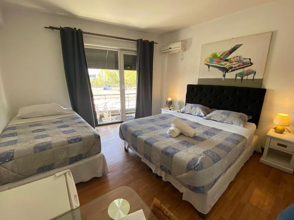 Hotel Parque Forestal Сантьяго Экстерьер фото