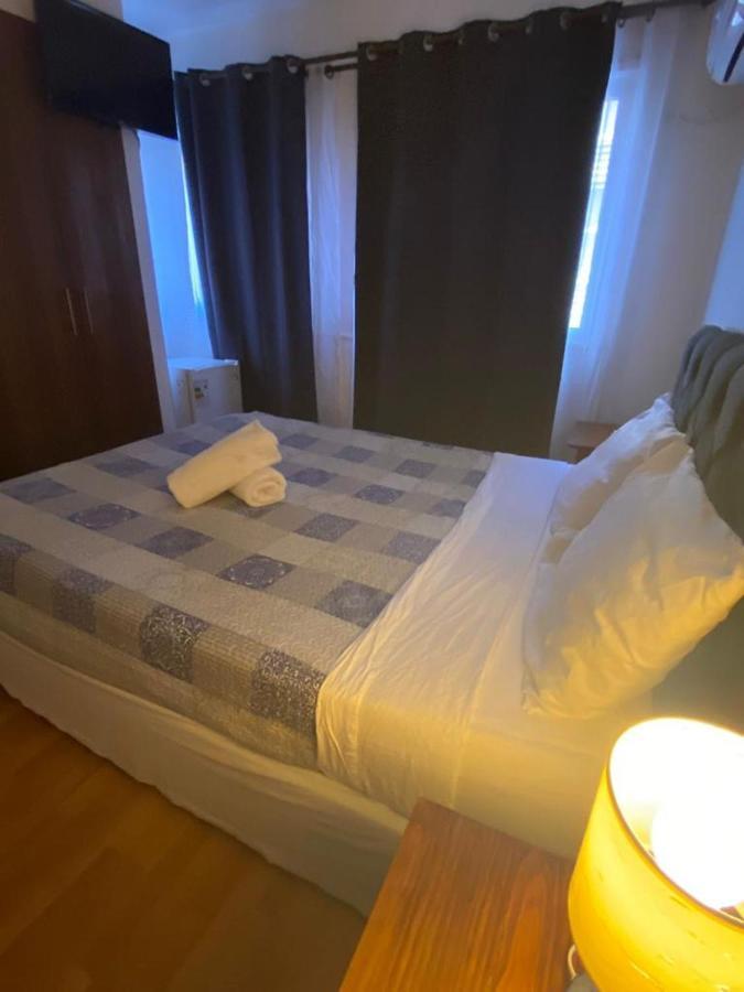 Hotel Parque Forestal Сантьяго Экстерьер фото
