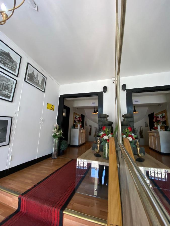 Hotel Parque Forestal Сантьяго Экстерьер фото