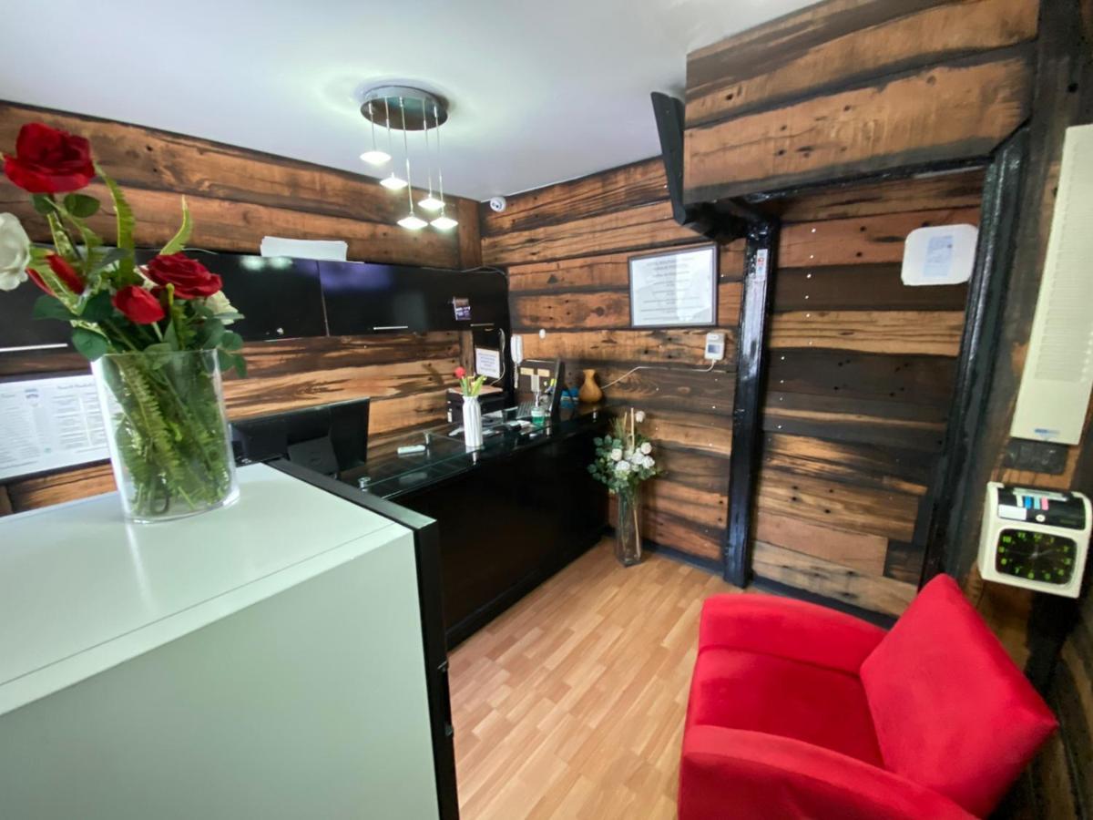 Hotel Parque Forestal Сантьяго Экстерьер фото
